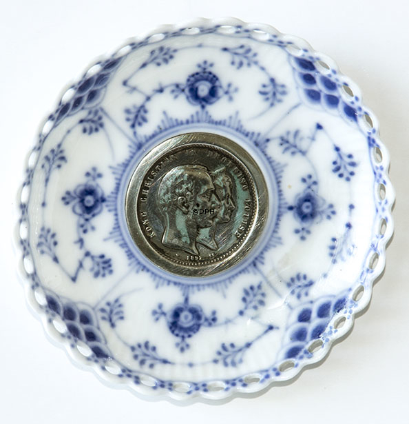Musselmalet Vollspitze, Kerzenring mit Münze 2 Krone Christian IX Königin Louise