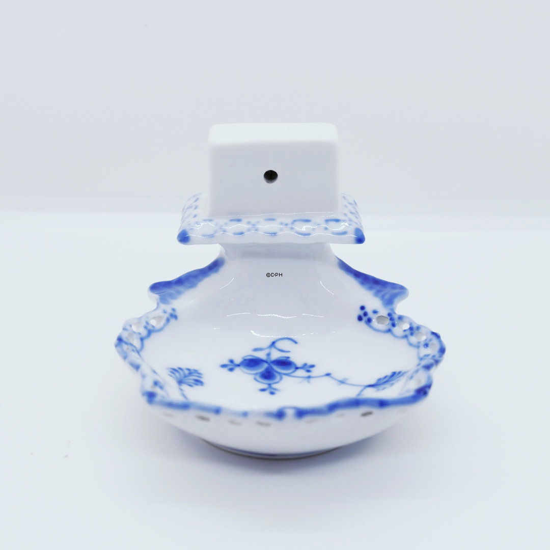 Blau geriffelt, Voll Spitze, Schale mit Streichholzhalter, Royal Copenhagen Nr. 1072