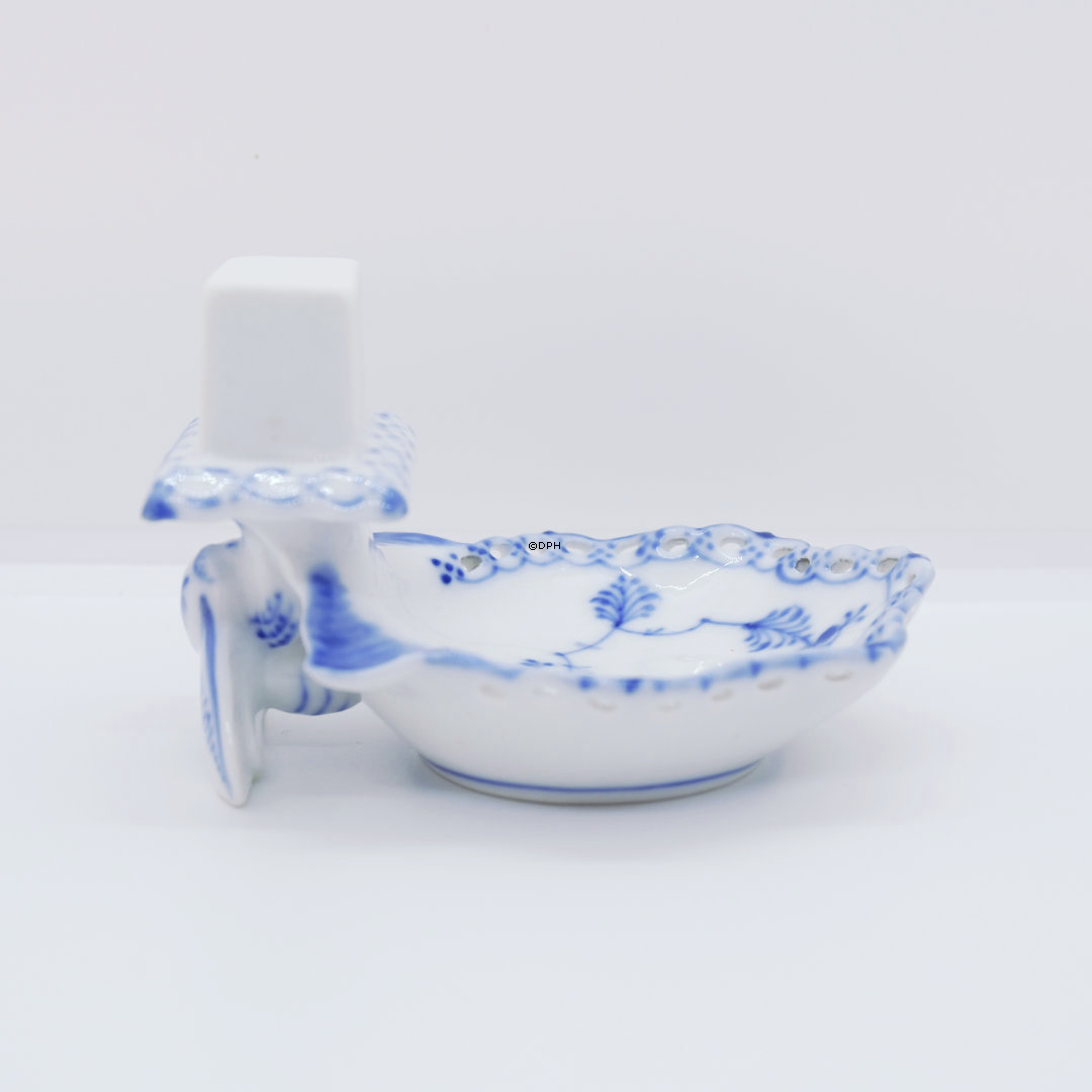 Blau geriffelt, Voll Spitze, Schale mit Streichholzhalter, Royal Copenhagen Nr. 1072