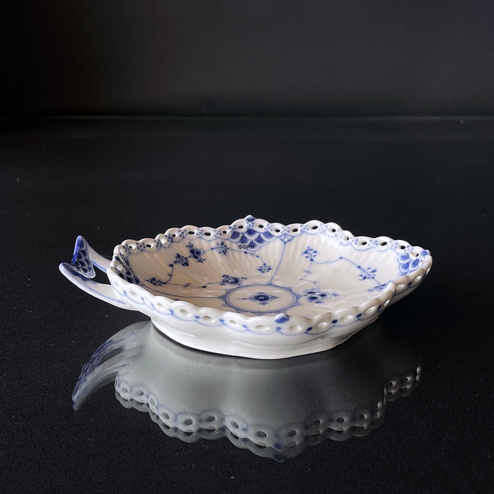 Musselmalet, Vollspitze, Blattförmige Schale 18 cm, Royal Copenhagen Nr. 1/1076