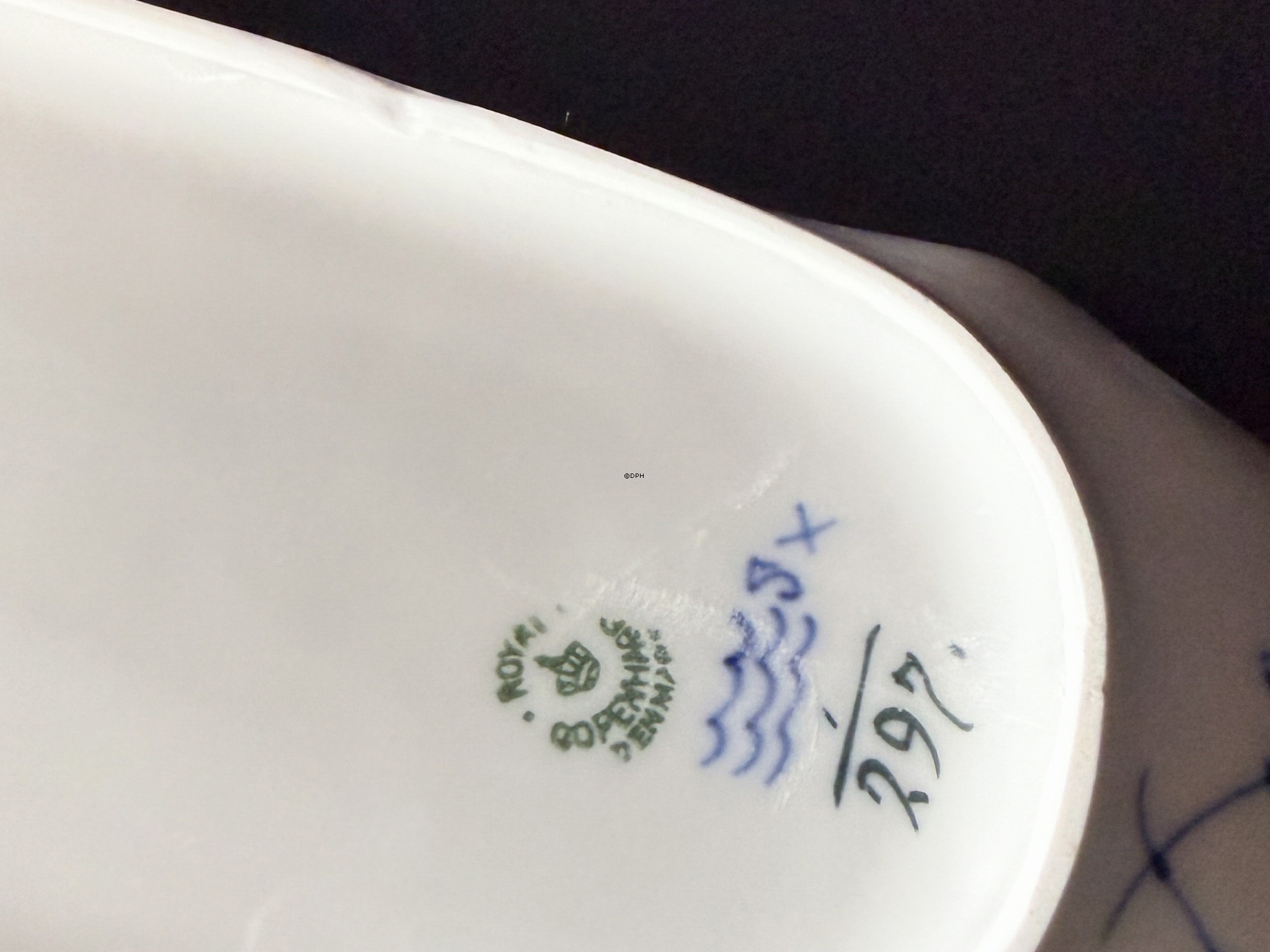 Royal Copenhagen Musselmalet gerippt ovale Platte, 37 cm, Nr. 1/297