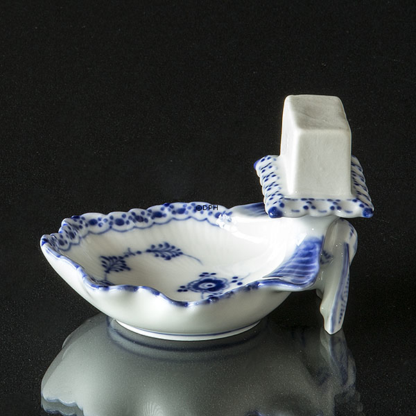 Blau geriffelt, halbe Spitze, Schale mit Streichholzhalter, Royal Copenhagen Nr. 546
