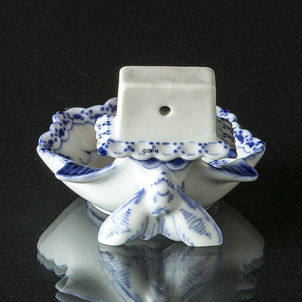 Blau geriffelt, halbe Spitze, Schale mit Streichholzhalter, Royal Copenhagen Nr. 546