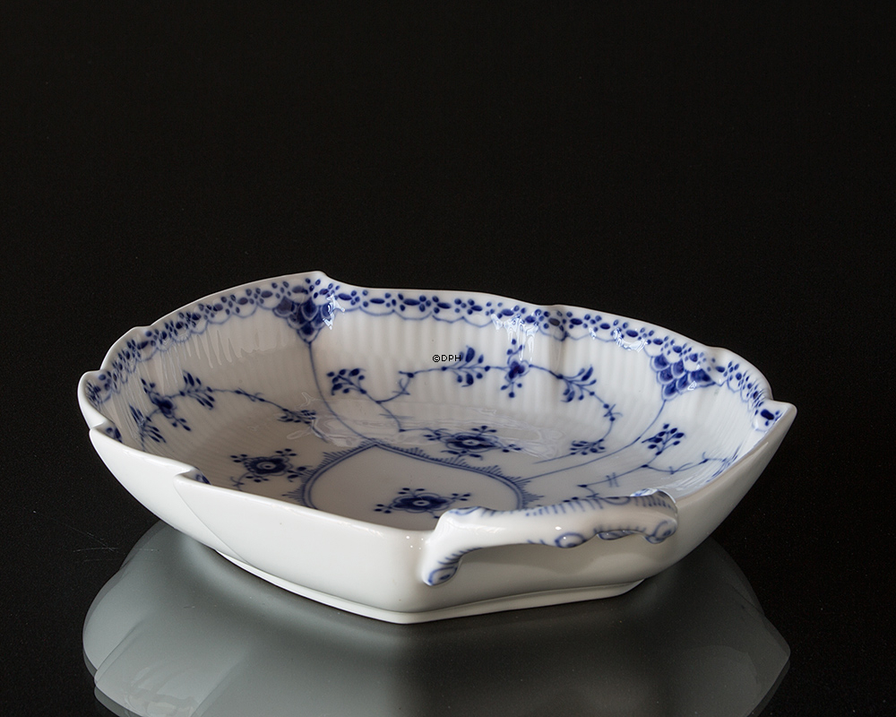 Musselmalet, Halbspitze, blattförmige Schale 27 cm, Royal Copenhagen Nr. 549