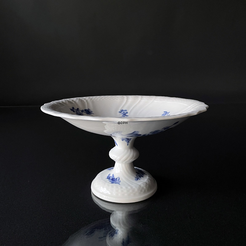 Blaue Blume, geschweift, runde Kuchenplatte auf hohem Fuß