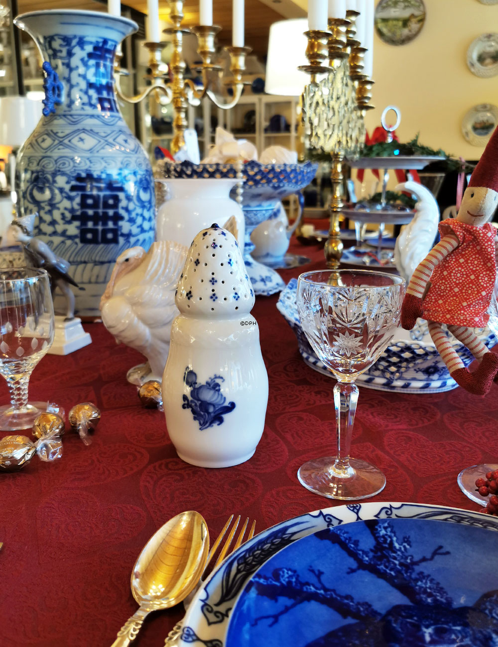 Blaue Blume glatt, Zuckerdose Nr. 10/8222, Royal Copenhagen