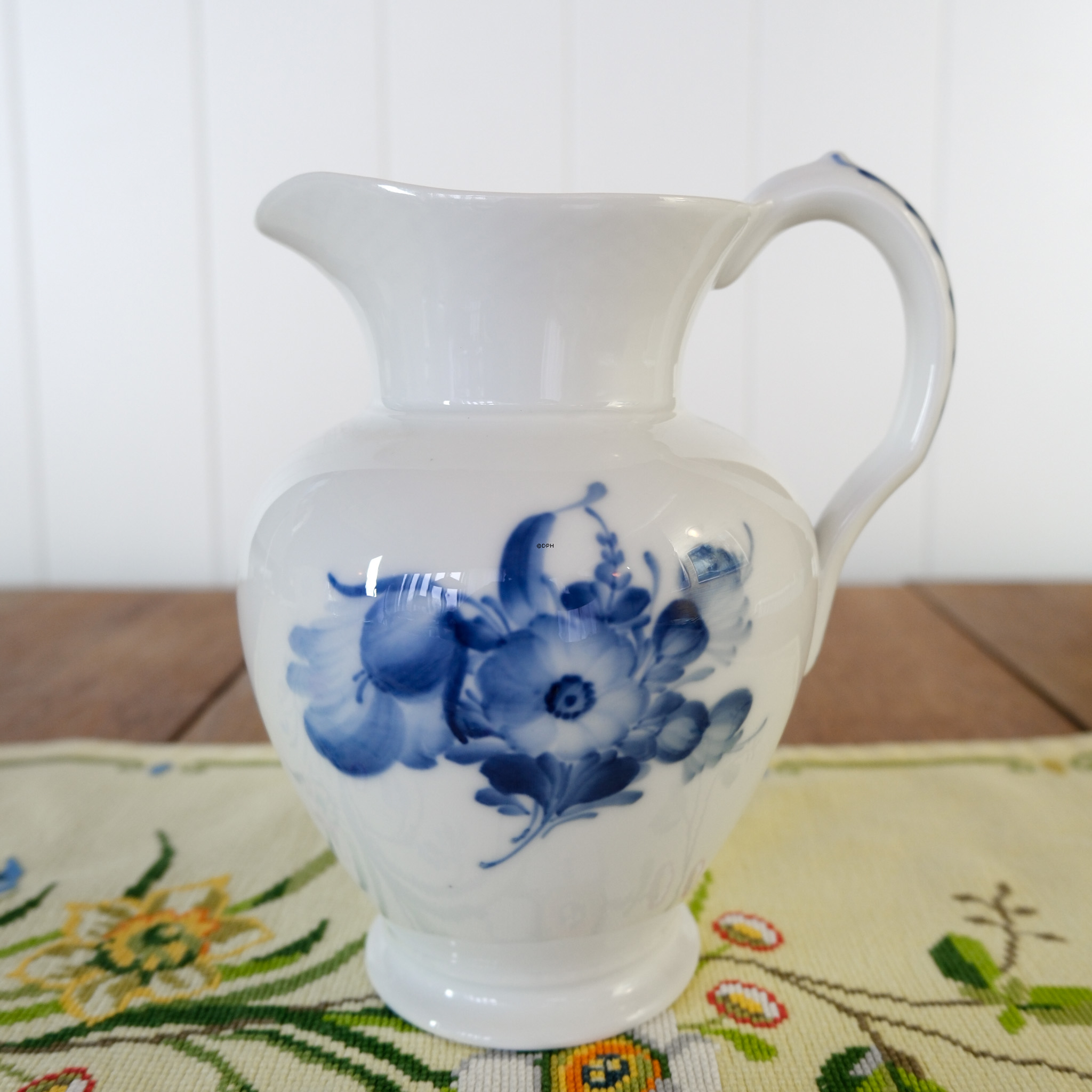 Blaue Blume, glatt, Gross Schokoladentopf mit Deckel Nr. 10/8246, Royal Copenhagen