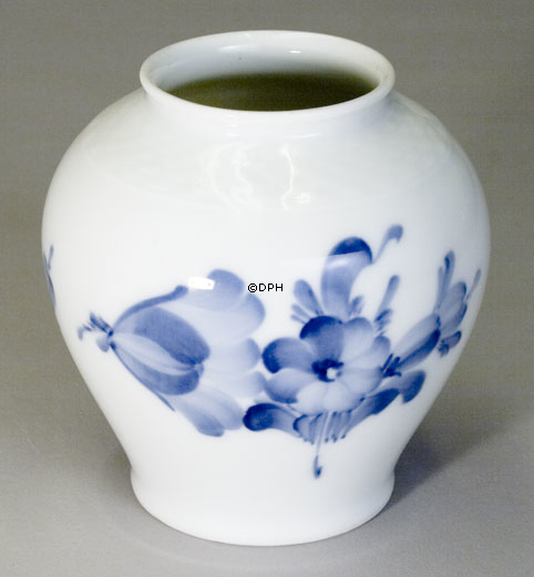 Blaue Blume, glatt, Vase Nr. 10/8257, Royal Copenhagen