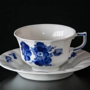Blaue Blume, eckig, Teetasse (Gross Kaffeetasse) und Untertasse 1,8dl, Royal Copenhagen | Nr. 10-8500 | DPH Trading