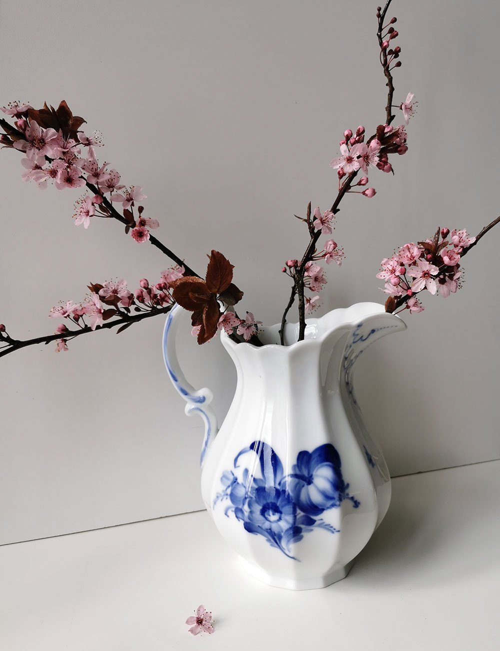 Blaue Blume, eckig, Krug Nr. 10/8522, 22cm, Royal Copenhagen