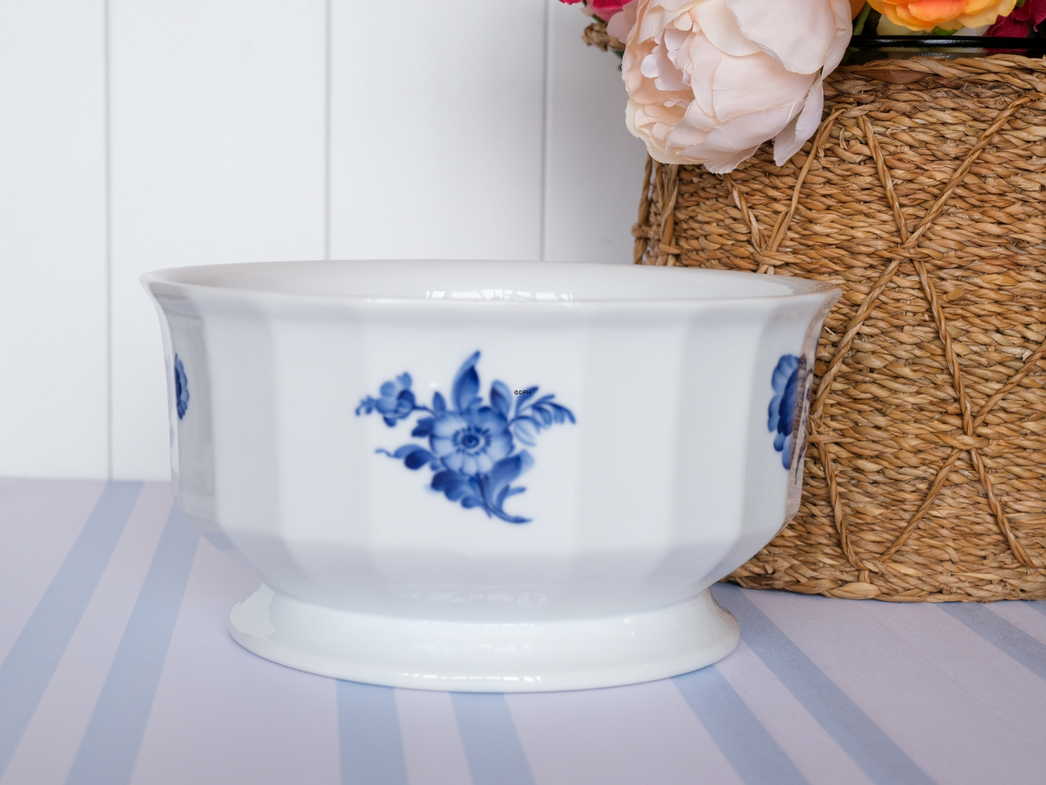 Blaue Blume, eckig, große Schale / Bowle Nr. 10/8558, Royal Copenhagen