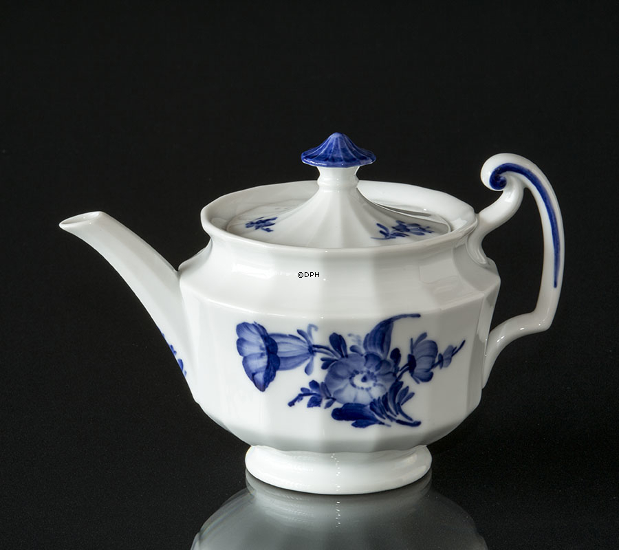 Blaue Blume, eckig, Kleine Teekanne Nr. 10/8561, Royal Copenhagen