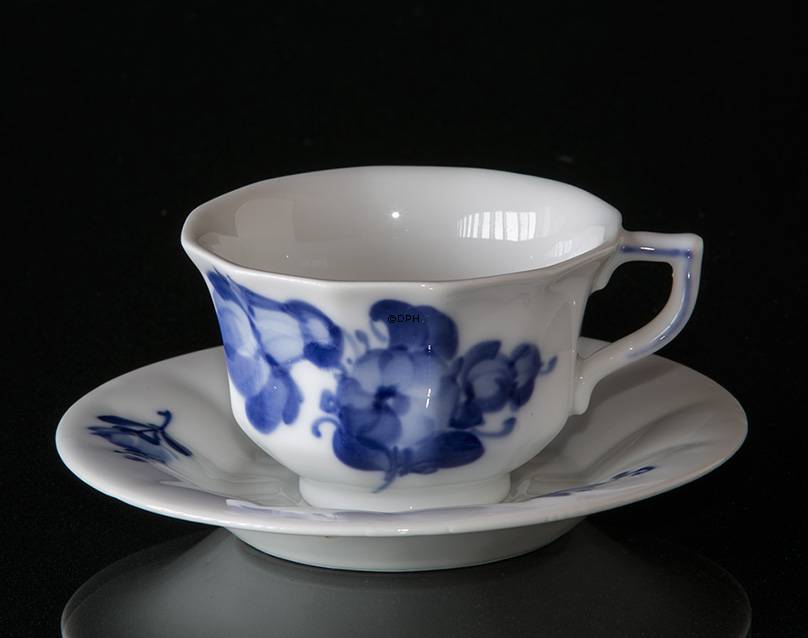 Blaue Blume, eckig, Mokkatasse Nr. 10/8562 11cl, Royal Copenhagen