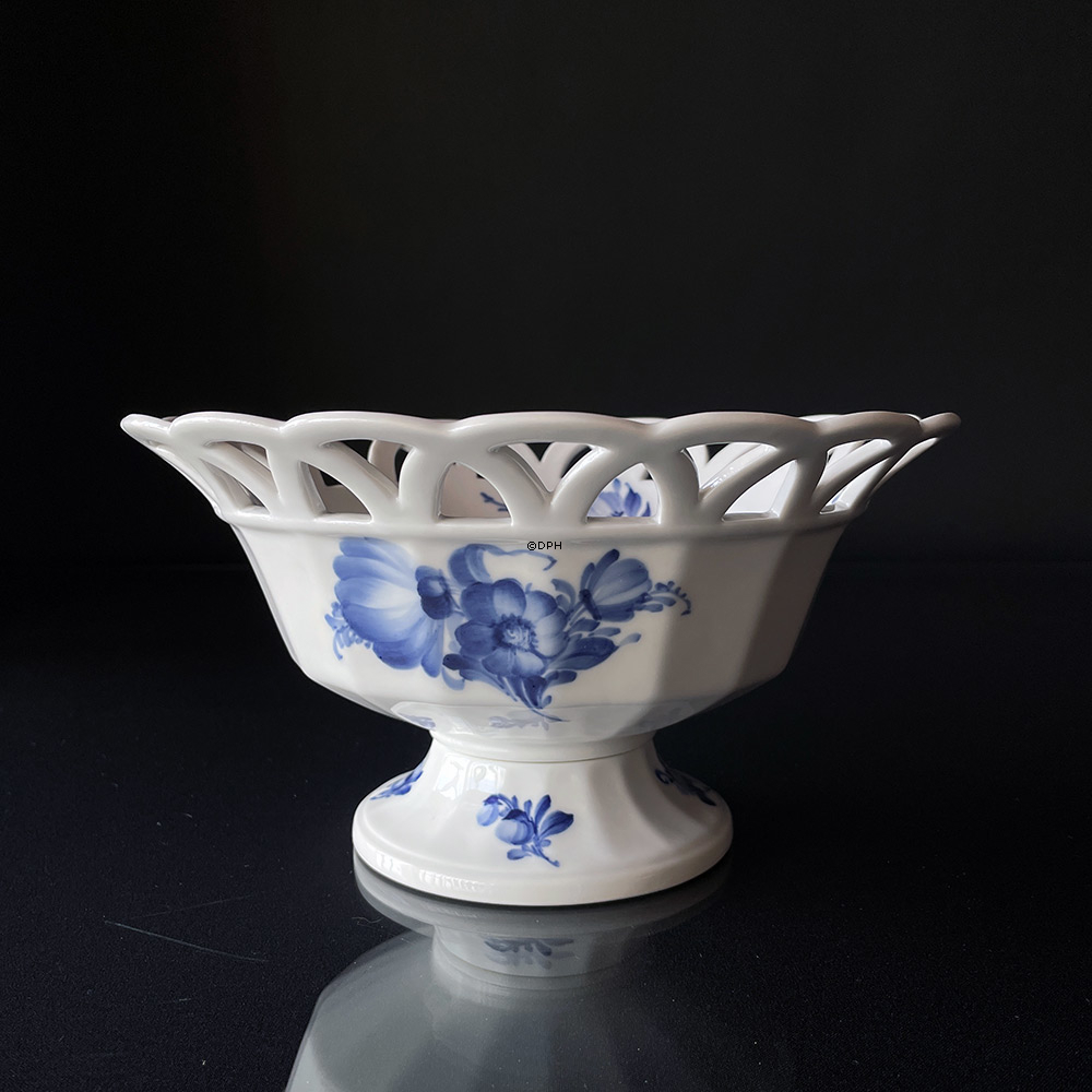 Blaue Blume, gerändert, Seltener runder Obstkorb mit durchbrochenem Rand auf Fuß Nr. 10/8592