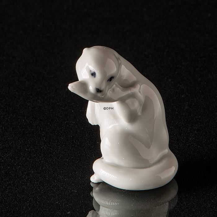 Weiße Otterfigur, Royal Copenhagen Nr. 172