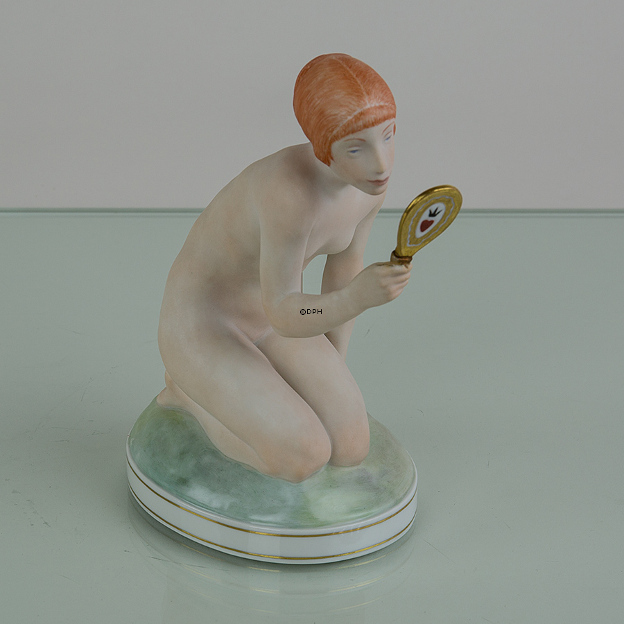 Mädchen mit Spiegel, Royal Copenhagen Royal Copenhagen Überglasurfigur Nr. 1244 oder 093