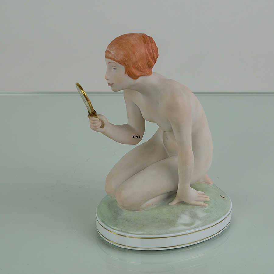 Mädchen mit Spiegel, Royal Copenhagen Royal Copenhagen Überglasurfigur Nr. 1244 oder 093