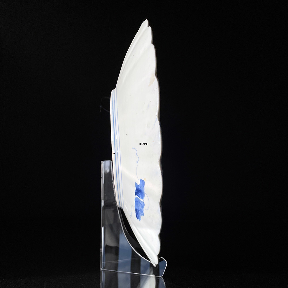 StabilerTellerständer, Acryl - Kann sowohl zum Stellen als auch zum Aufhängen von großen Tellern, Geschirr etc. verwendet werden