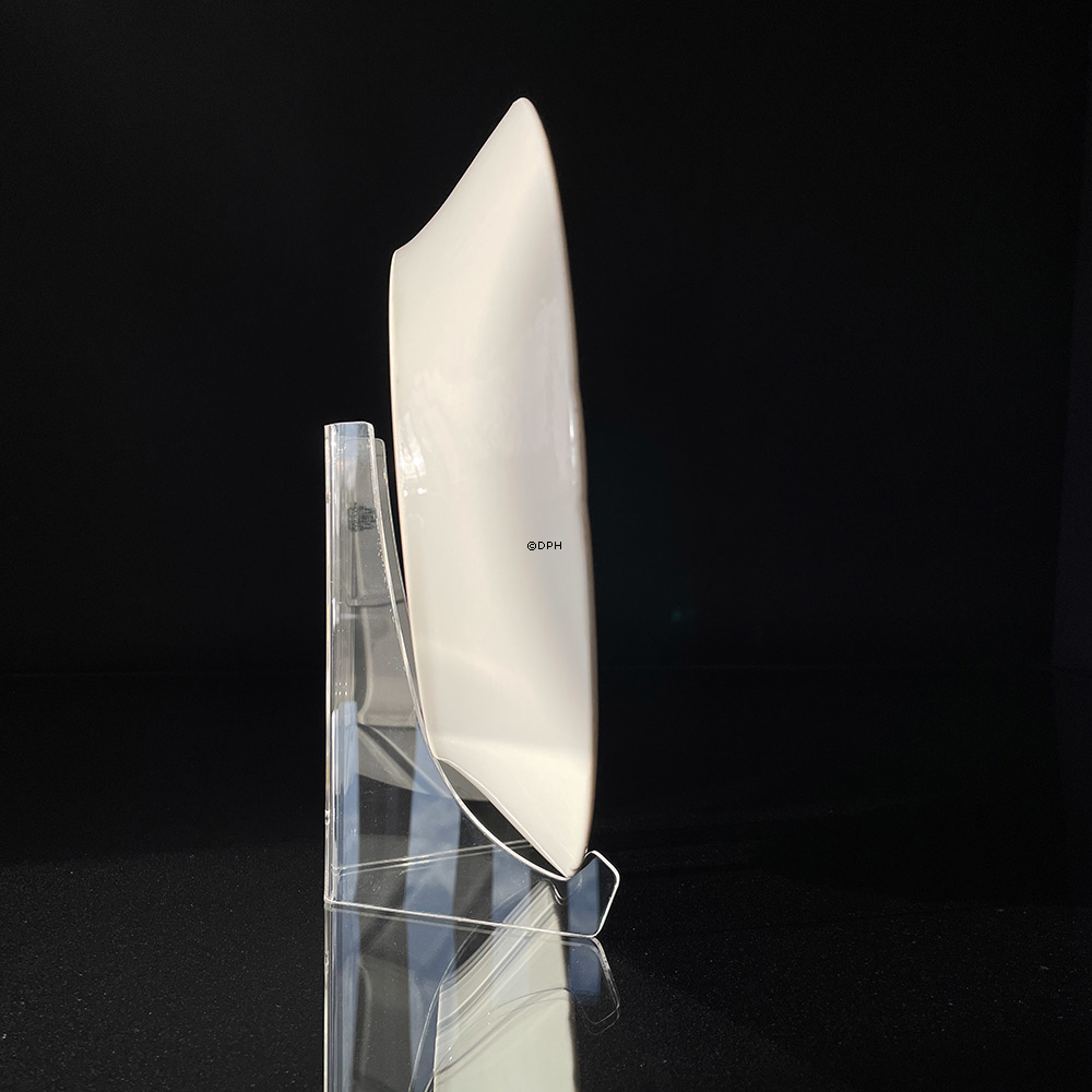 StabilerTellerständer, Acryl - Kann sowohl zum Stellen als auch zum Aufhängen von großen Tellern, Geschirr etc. verwendet werden