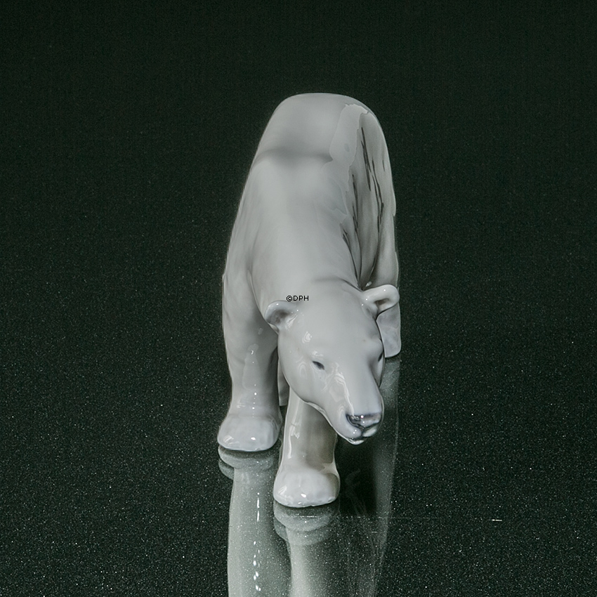 Eisbär, gehender, Royal Copenhagen Figur Nr. 320 oder 053