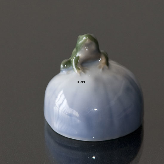 Frosch auf Stein, Royal Copenhagen Figur Nr. 507 oder 061