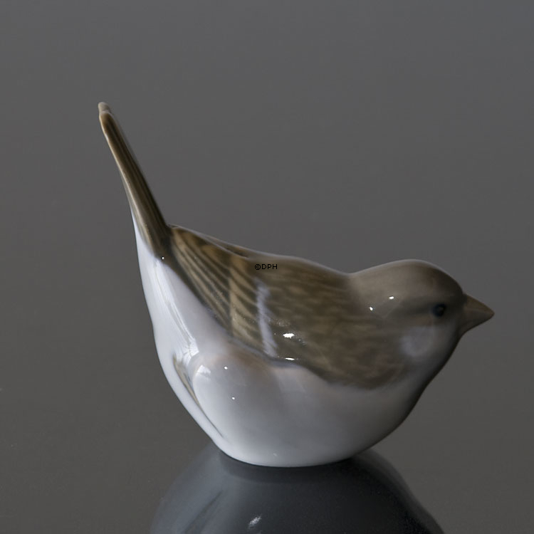 Sperling, Optimist mit Schwanz nach oben, Royal Copenhagen Vogelfigur Nr. 1081 oder 083