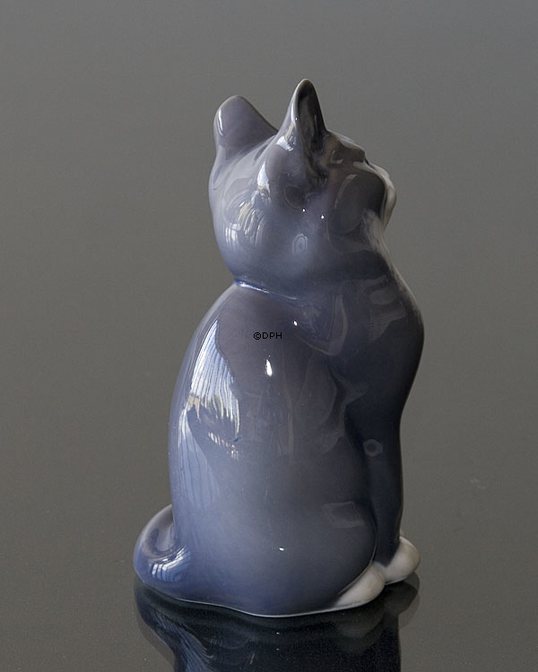 Graue Katze spielt, Royal Copenhagen Figur Nr. 1803 oder 115