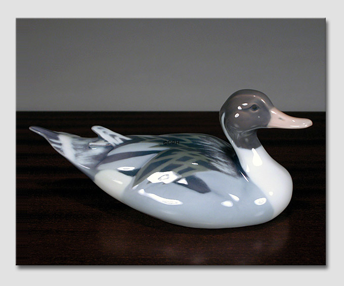 Erpel mit bunten Federn, Royal Copenhagen Figur Nr. 1933 oder 119