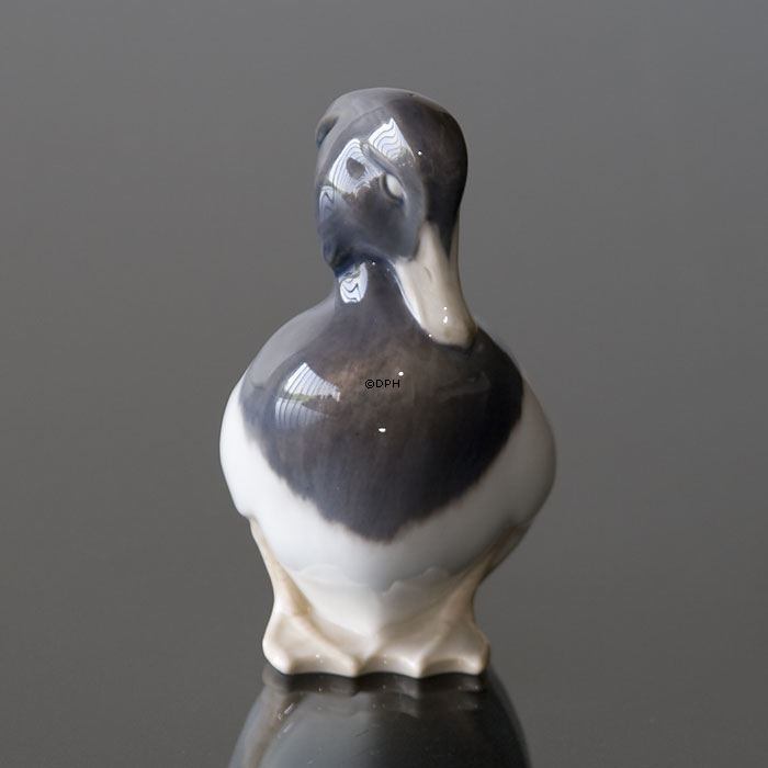 Reiherente stehend mit erhobenem Kopf, Royal Copenhagen Vogelfigur Nr. 1941 oder 122