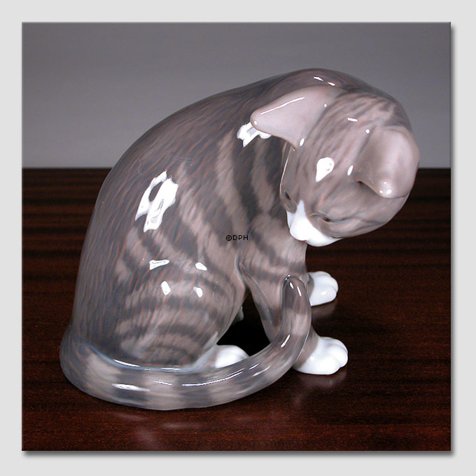 Katze sitzend, Royal Copenhagen Katzenfigur Nr. 301