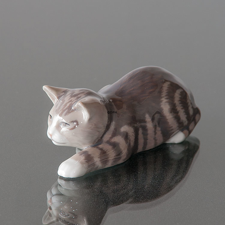 Tabby Katze auf Zehenspitzen, Royal Copenhagen Figur Nr. 306