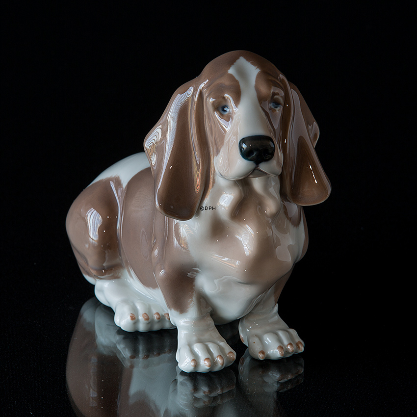 Basset Hound, Royal Copenhagen Hundefigur Nr. 356
