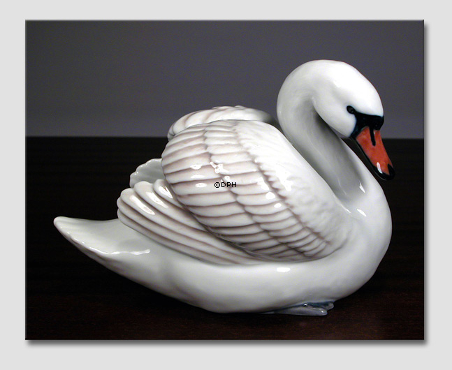 Männlicher Schwan, Royal Copenhagen Figur Nr. 359