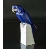 Blaue Ara, Bing & Gröndahl Vogelfigur Nr. 2235 oder 503