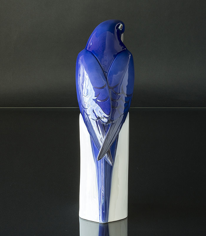 Blaue Ara, Bing & Gröndahl Vogelfigur Nr. 2235 oder 503