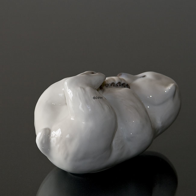 Eisbärenjunge Liegt schläfig, Bing & Gröndahl Figur Nr. 2538 oder 538