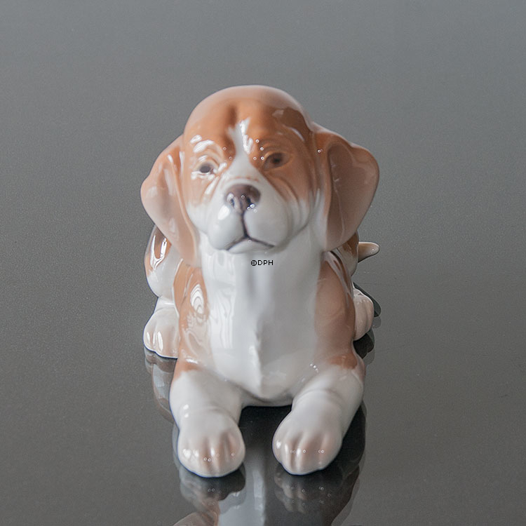 Beagle, Bing & Gröndahl Hundefigur Nr. 2565 oder 565