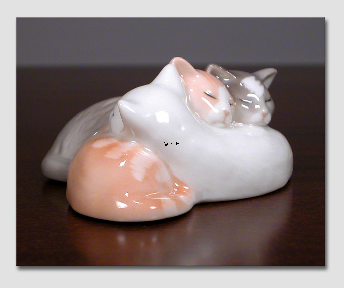 Felix, Fuzzy und Fleur, Katzen, Royal Copenhagen Figur Nr. 684