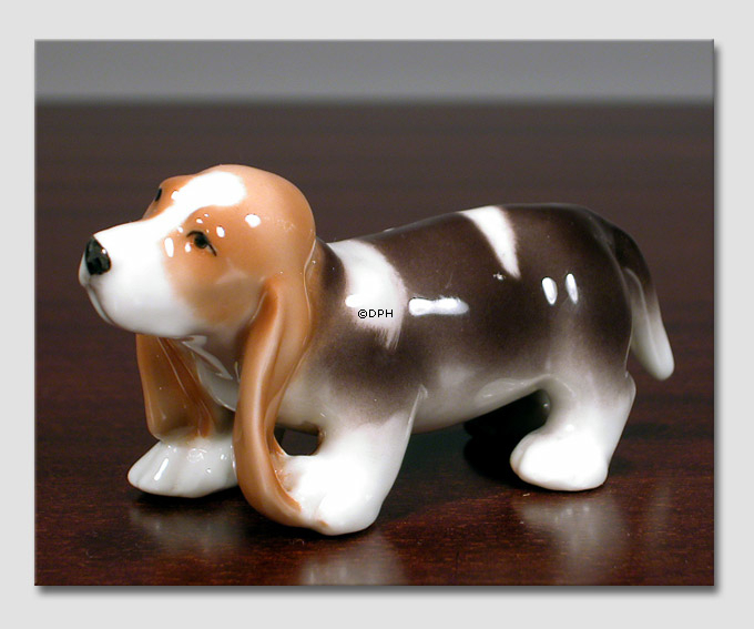 Basset Hound, Royal Copenhagen Hundefigur Nr. 750