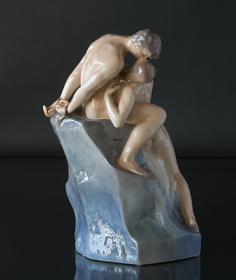 Welle and Strand, Mann und Frau küssen am Meer, Royal Copenhagen Figur Nr. 1132 oder 088