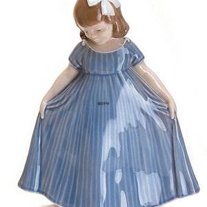 Tänzerin , Mädchen mit blauem Kleid, Royal Copenhagen Figur Nr. 2444 | Nr. 1021135 | Alt. R2444 | DPH Trading