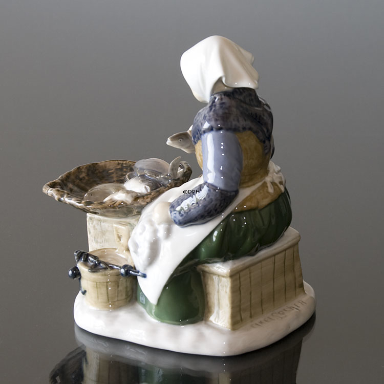 Fischmarkt, Fischerfrau, Bing & Gröndahl Figur Nr. 2233 oder 465