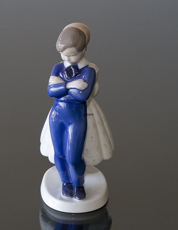 Entschuldigung, Mädchen und Junge schüchtern erstes Treffen, Bing & Gröndahl Figur Nr. 2372 oder 490