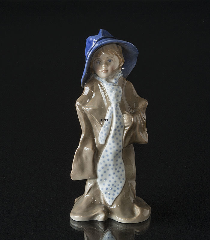 Junge verkleidet, Royal Copenhagen Figur Nr. 544