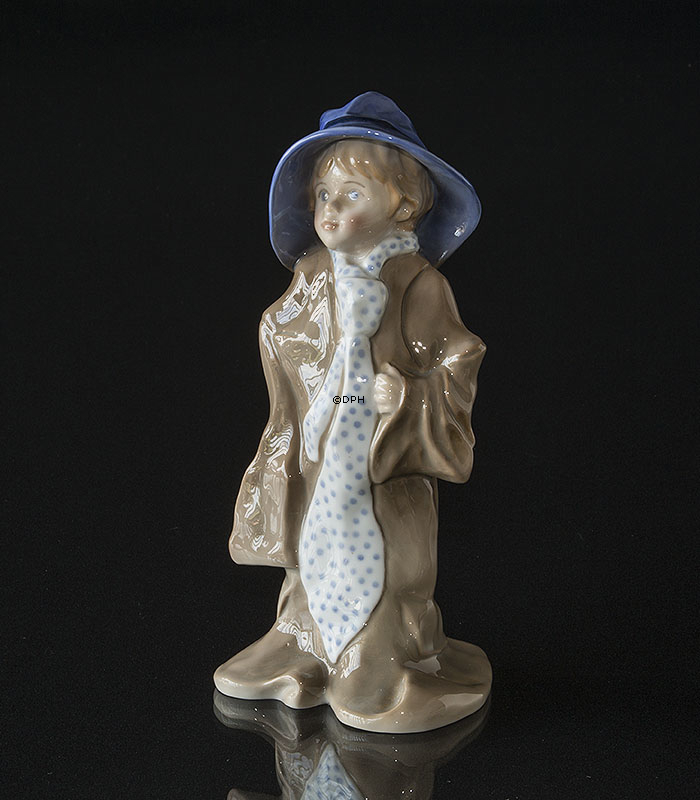 Junge verkleidet, Royal Copenhagen Figur Nr. 544