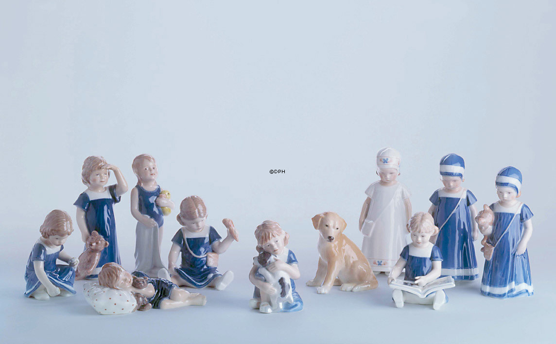 Elsa in Badeanzug, stehendes Mädchen im Badeanzug, Figur Nr. 678