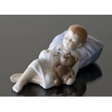 Jens schläft, schlafender Junge mit seinem Teddybär, Royal Copenhagen Figur Nr. 681