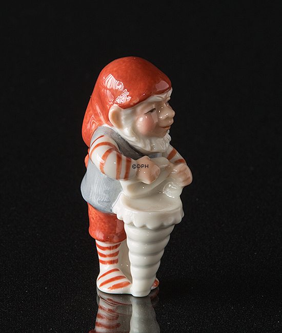 Wichtel mit Kornett, Royal Copenhagen Weihnachtsfigur Nr. 762