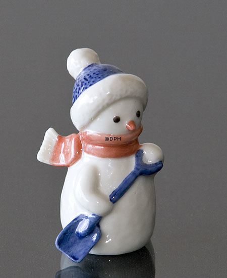 Schneemann Junge mit Schaufel, Royal Copenhagen Winter Serie Figur Nr. 770