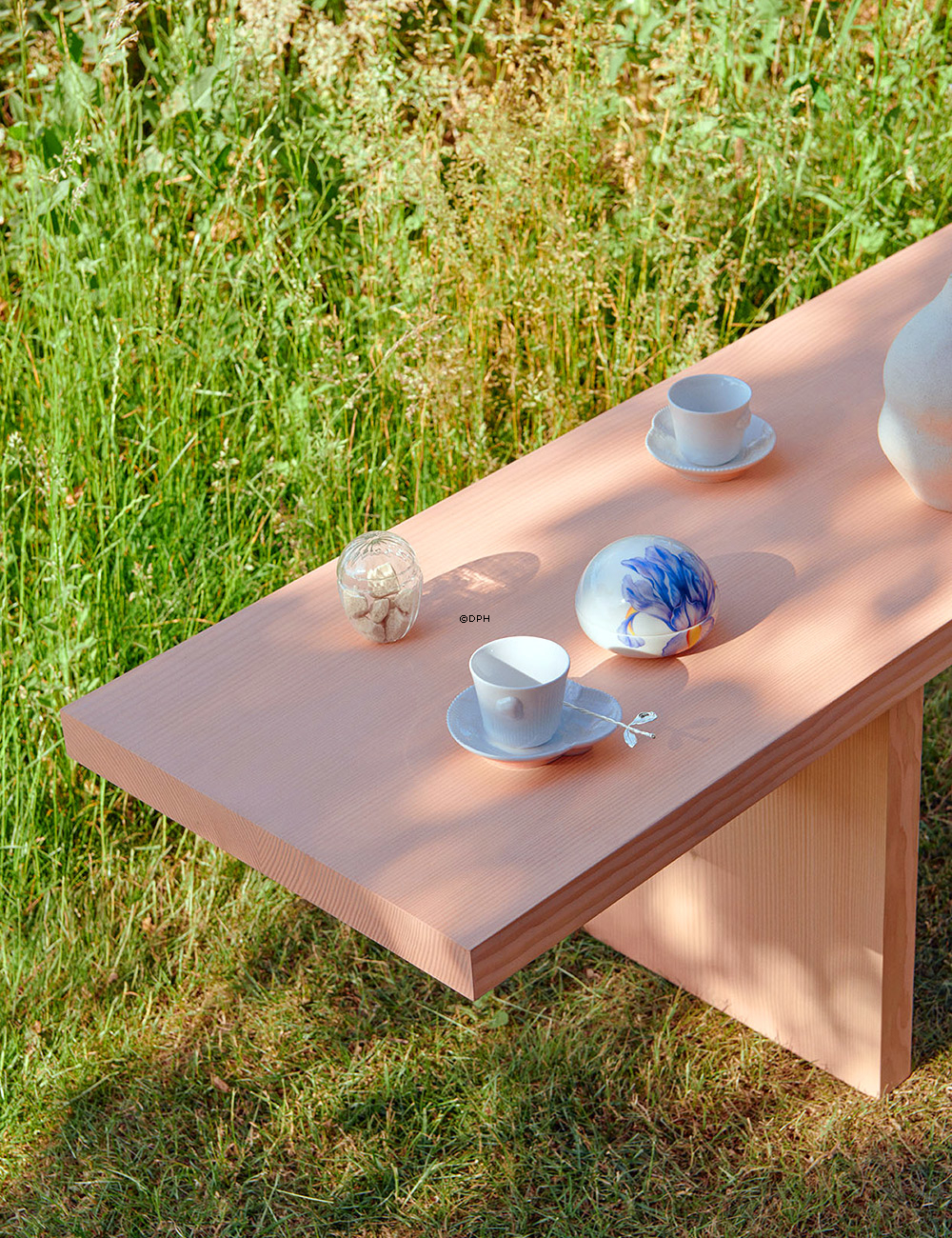 Bonbonniere mit blau Iris, Royal Copenhagen Oster 2024